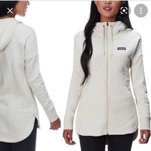 SOLD- Patagonia Organic Cotton Quilt Hoodie - Women's
